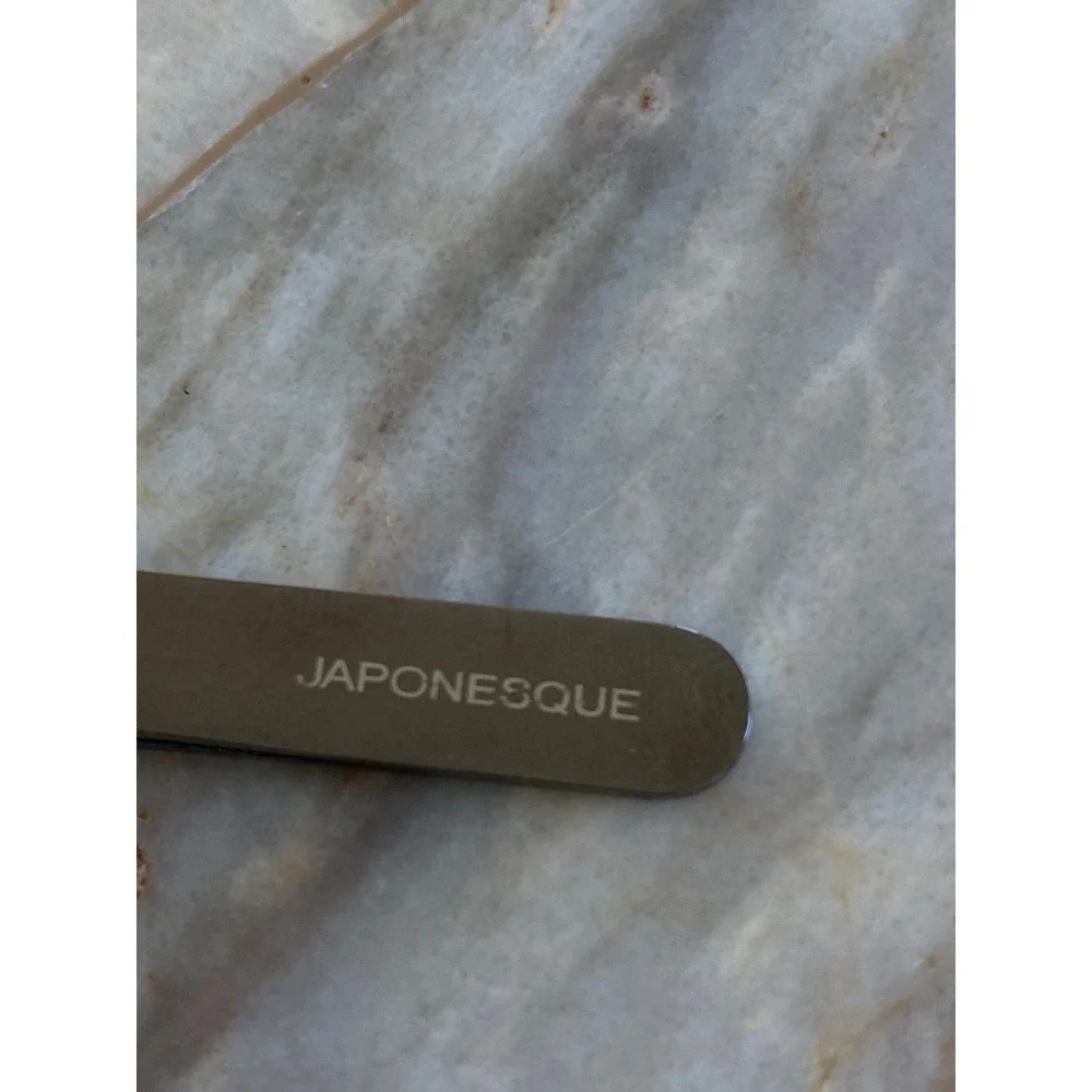 Japonesque Slant Tip Tweezers Gunmetal Stainless Steel Precision Grooming Tool
